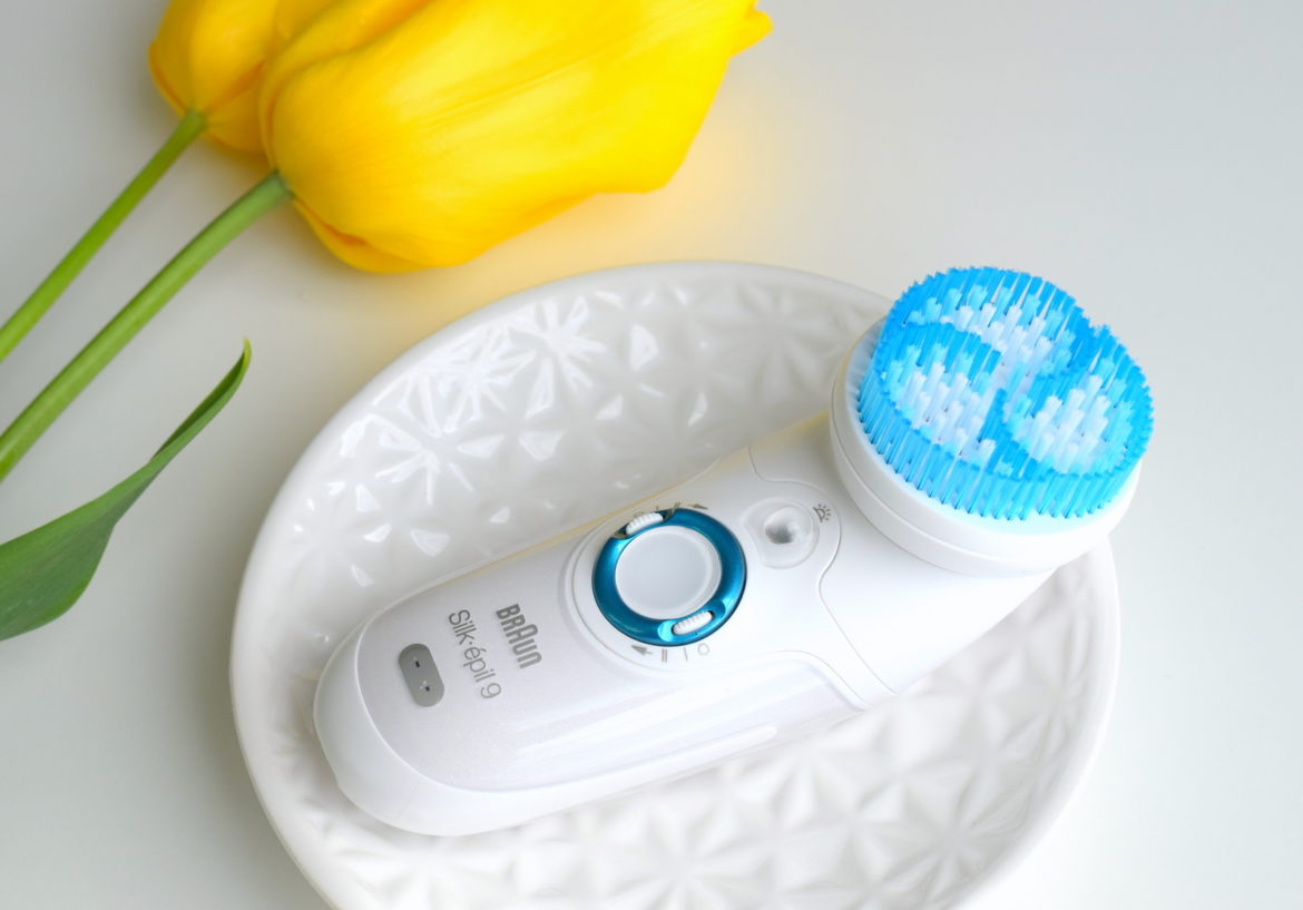 Braun Silk Epil 9 Skinspa mit Peeling-Bürstenaufsatz