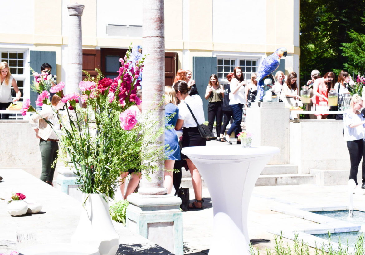 Der Coty Color Day 2016 in München im Schloss Nymphenburg mit 60 Beauty und Fashion Bloggern.