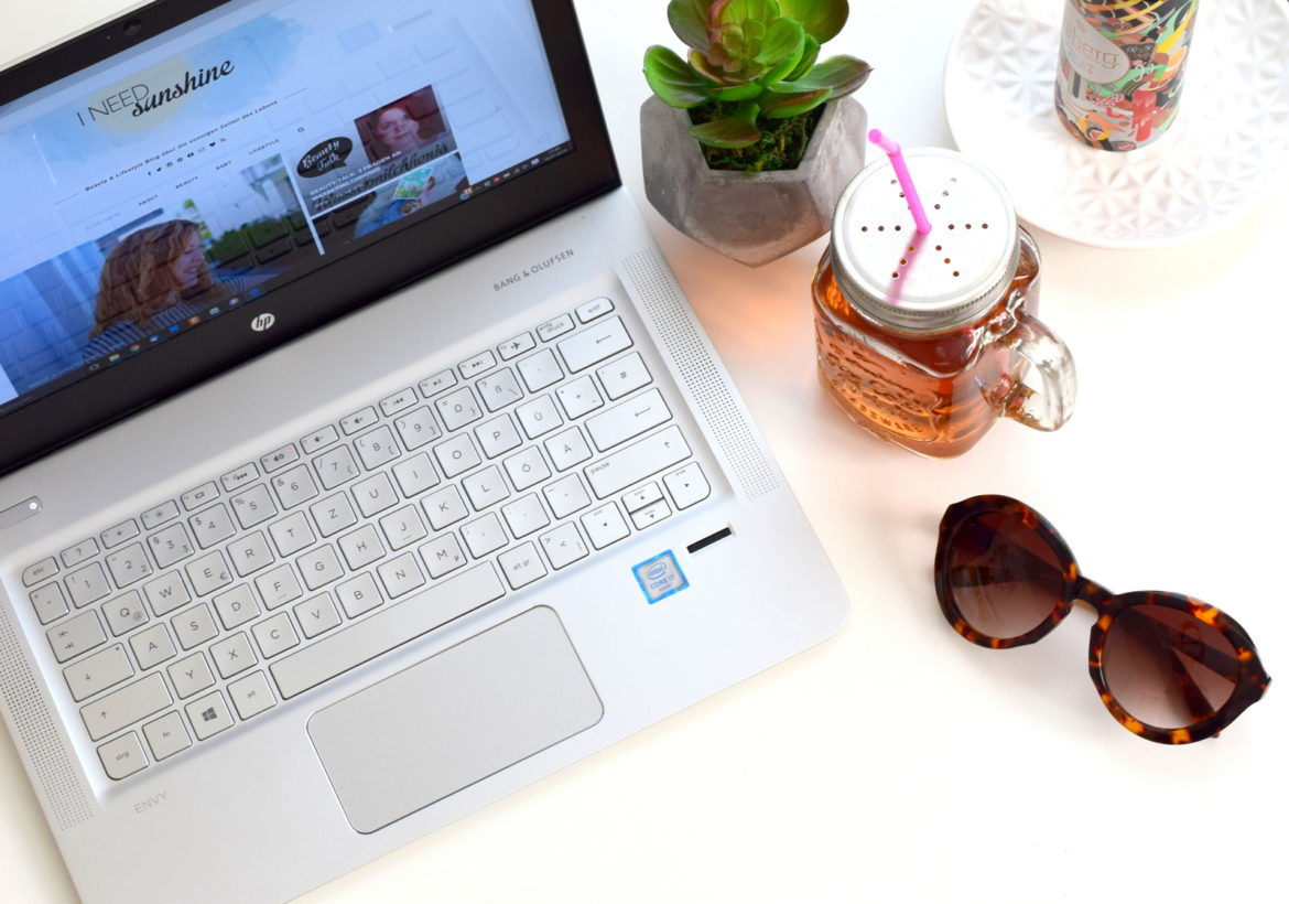 Hier meine Blogger Tipps um gegen das Sommerloch auf dem Blog anzugehen und als Blogger die Zeit der zurück gehenden Kommentare, Seitenaufrufe und Kommentare effektiv und sinnvoll für Blog Optimierung zu nutzen.