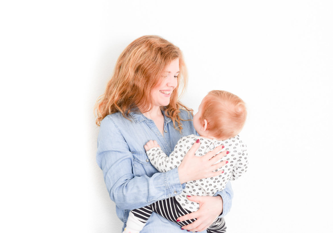 Auf I need sunshine Beautyblog berichtet Diana im Rahmen der Sally Hansen Kooperation Strong Women Strong Nails anlässlich der neuen Formulierung Complete Salon Manicure Nagellacke warum sie eine Powerfrau ist #strongwomenstrongnails