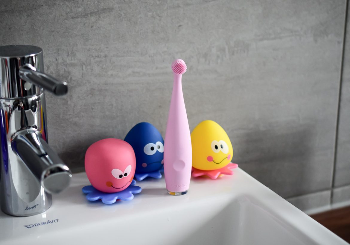 Elektrische Kinderzahnbürste für Babys und Kleinkinder im Test Foreo Zahnbürste Foreo Issa Mikro Erfahrungen