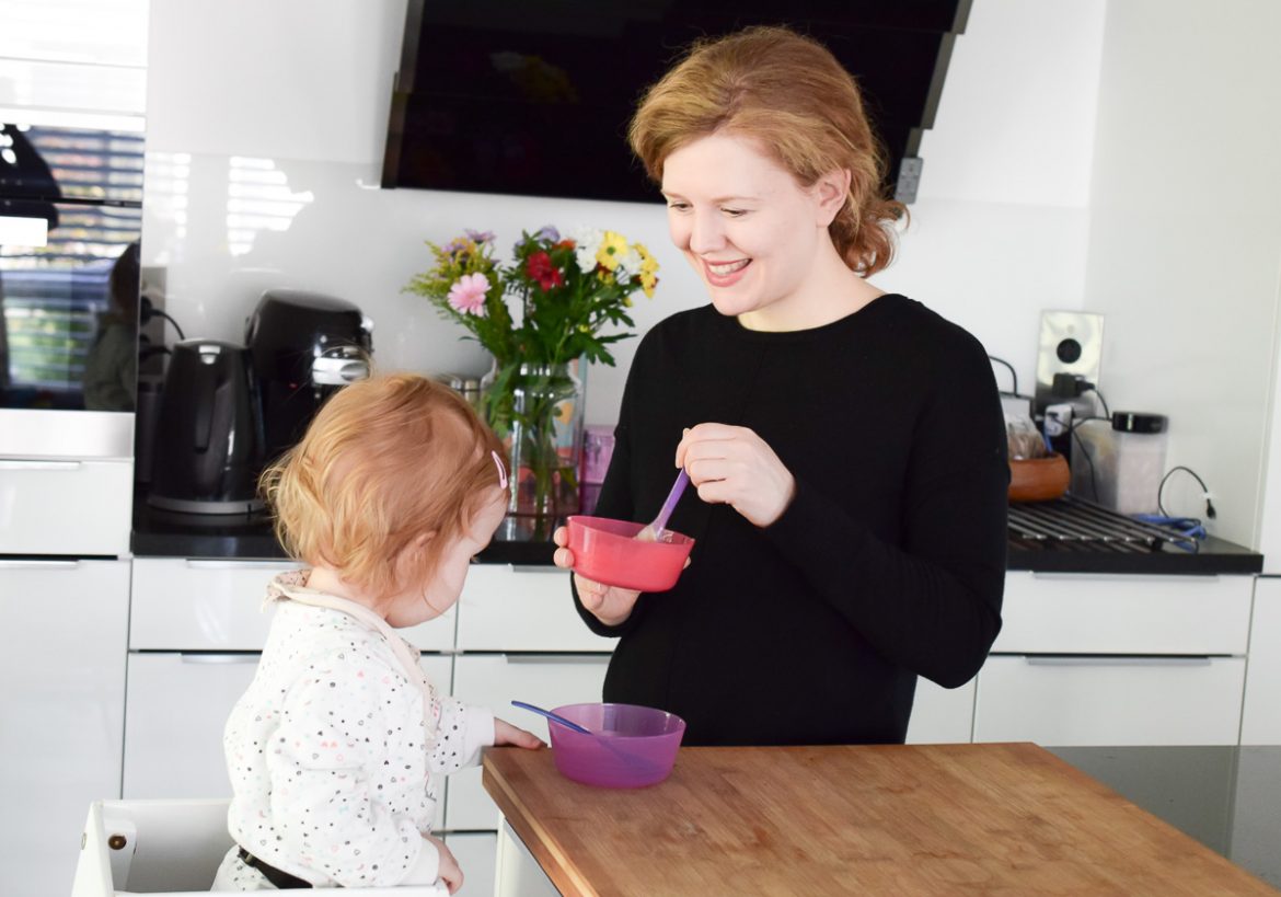 kidztower Erfahrungen mit dem Montessori Lernturm für Kleinkind auf Familienblog I need sunshine