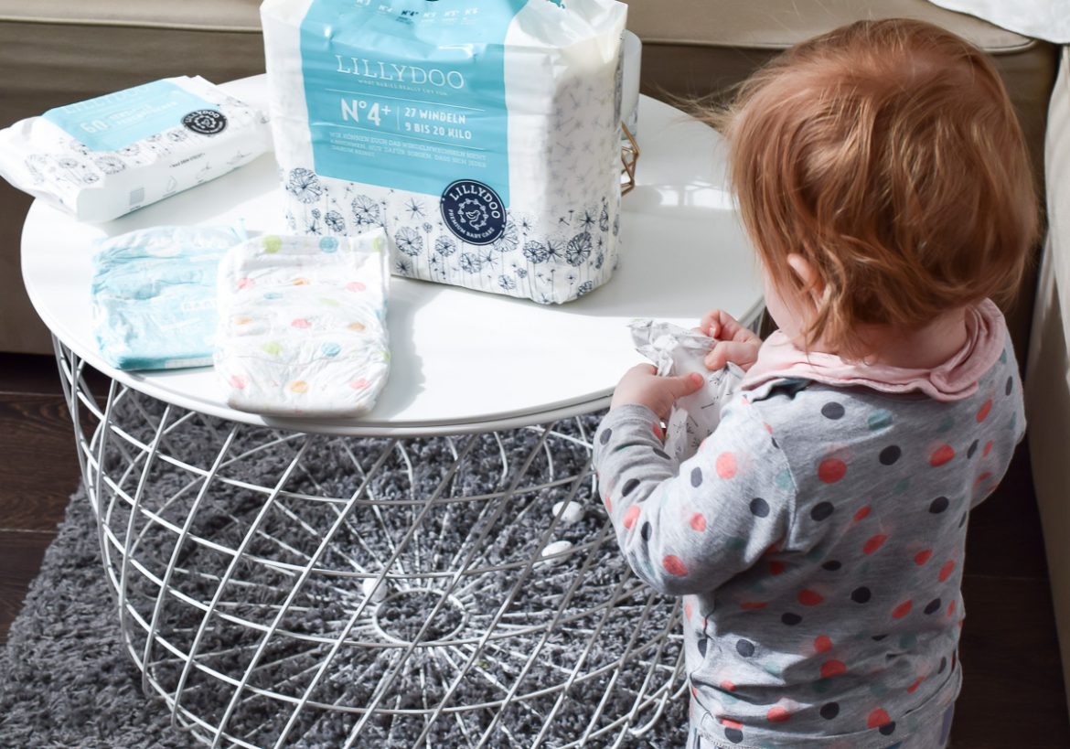 Lillydoo Windeln Erfahrungen Testpaket Windeln Test vegane Windeln und Feuchttücher