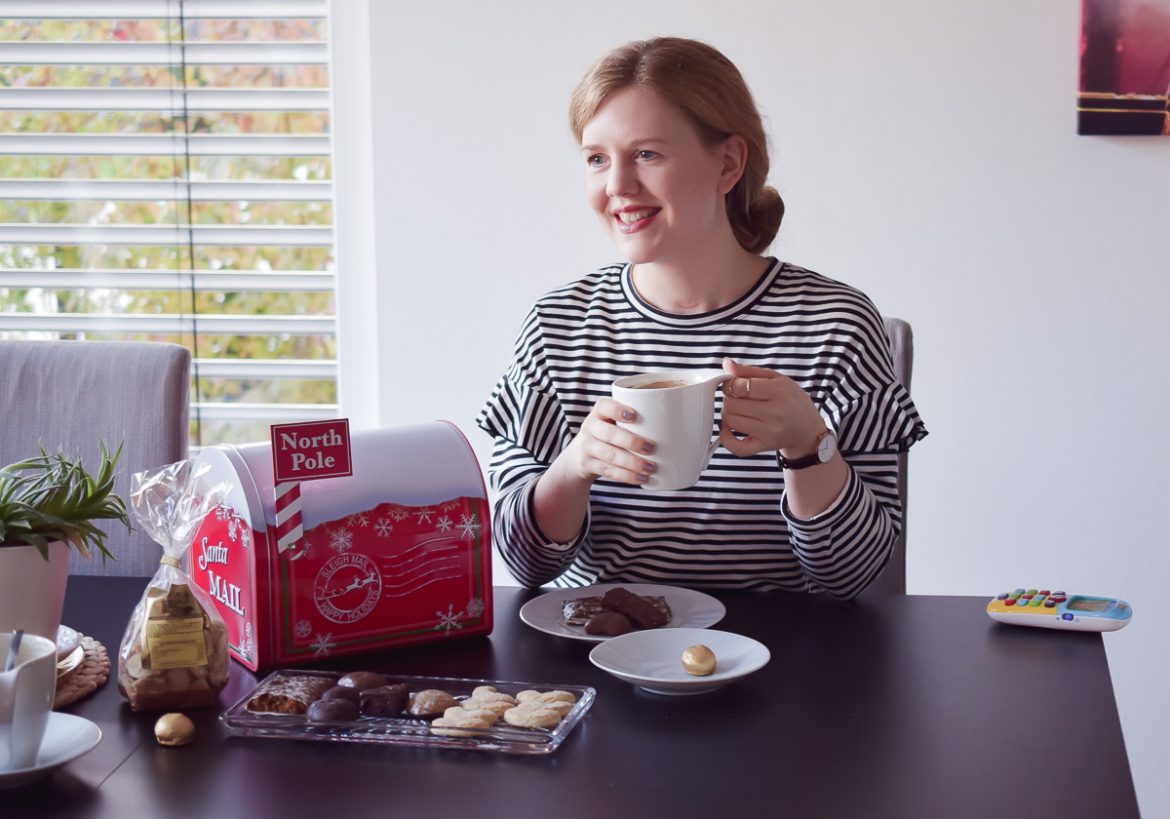 Tipps entspannte Adventszeit mit Kindern und Lebkuchen vom Spezialitäten-Haus Post-Box Nordpol und 70er Jahre Bus Geschenkidee Weihnachten Familie Großeltern