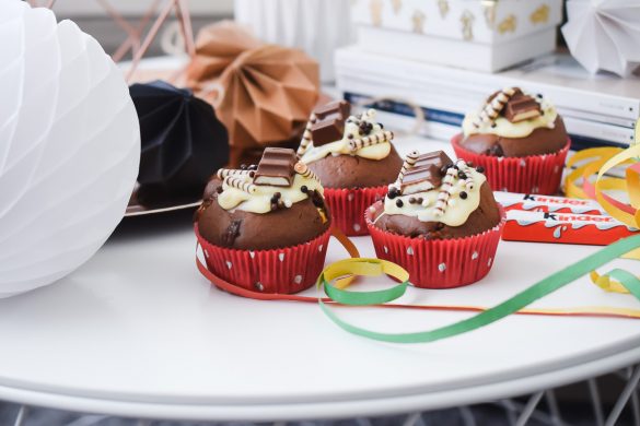 Ferrero kinder Schokolade Kinderschokolade Muffins Rezept Kinderriegel Torte Anleitung Deko Geburtstagsgeschenk