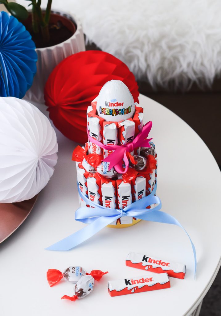 Ferrero kinder Schokolade Torte als Deko oder Geburtstagsgeschenk Anleitung Bastel Idee Kindergeburtstag 
