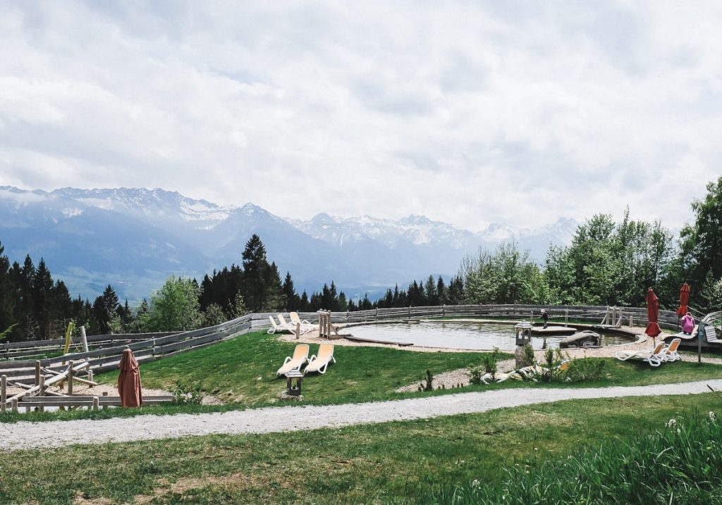 Familotel Allgäuer Berghof Gunzesried-Ofterschwang Familienhotel Spielplatz Kleinkinder Babys Erfahrungen Bewertungen Familienurlaub Allgäu Mamablog Ineedsunshine