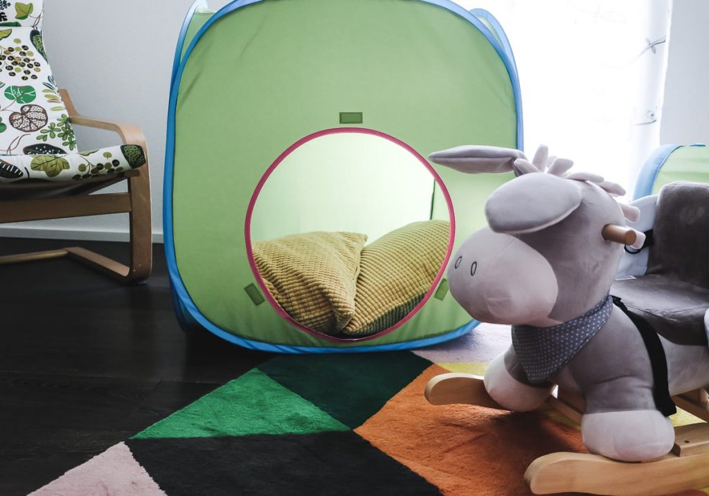 Kindern Geborgenheit geben Geborgenheits-Zuhause Tipps für Babys Kleinkinder und Bübchen Ultra Sensitive Pflege für empfindliche Haut Mamablog I need sunshine