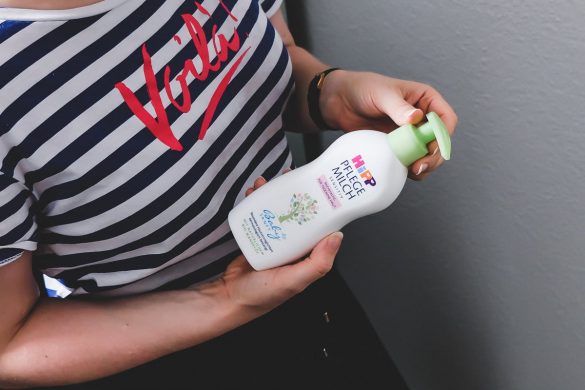 Review und Testbericht zu HiPP Babysanft Pflegeprodukte für Erwachsene. HiPP Pflegemilch und Milk Lotion für trockene und sensible Haut im Test auf Beautyblog www.ineedsunshine.de
