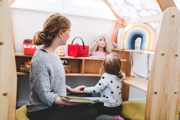 Test Bericht und Erfahrungen Bio Kinder Anna Spielhaus Kaufladen aus Naturholz für Kleinkinder Kinderzimmer auf Mamablog I need sunshine