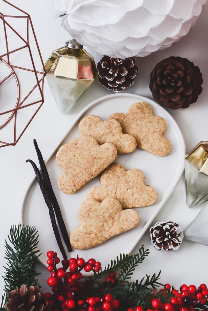 Rezept für schnell und einfache Vanille-Kekse zum Ausstechen für das Backen mit Kindern zu Weihnachten auf Mamablog I need sunshine