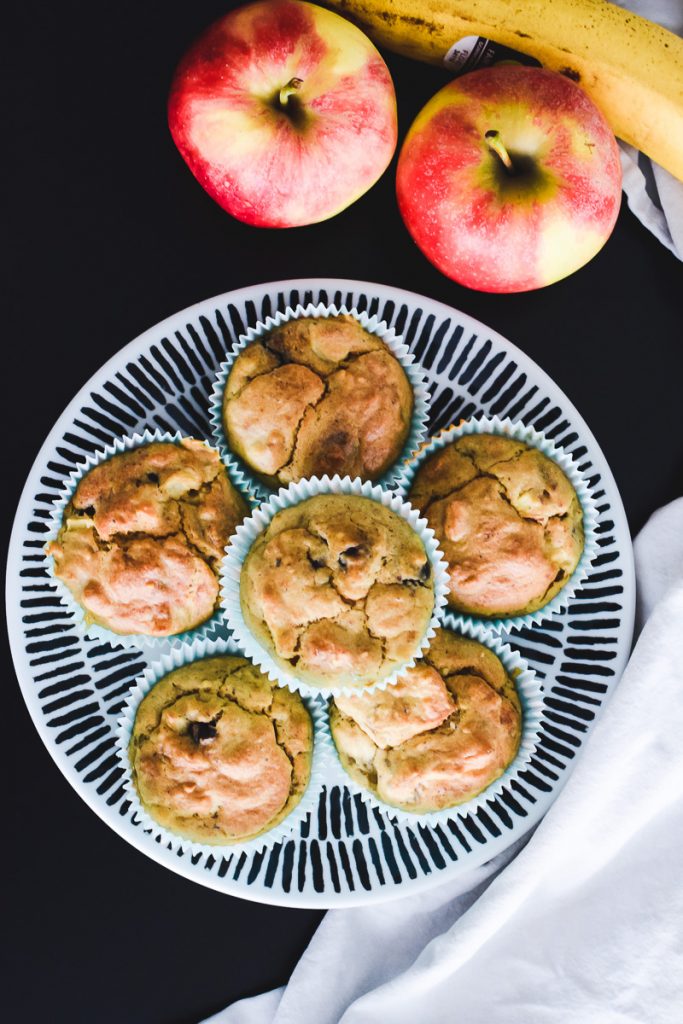 Apfel Bananen Muffins gesundes Rezept für Kinder ohne Zucker mit Obst schnell und einfach backen für Babys und Kleinkinder auf Mamablog Ineedsunshine