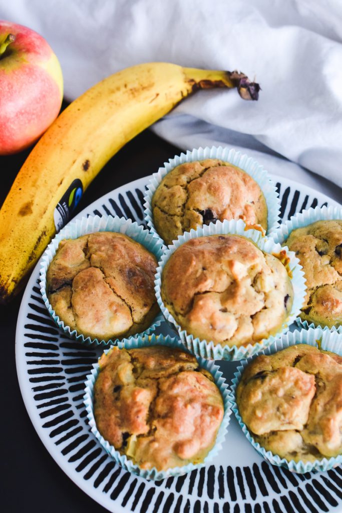 Apfel Bananen Muffins gesundes Rezept für Kinder ohne Zucker mit Obst schnell und einfach backen für Babys und Kleinkinder auf Mamablog Ineedsunshine
