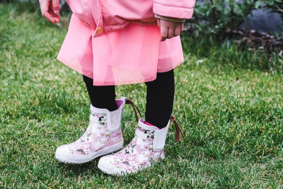 Kind anziehen Frühling Kinderkleidung Übergangszeit Kleinkind anziehen Frühling Tipps und Erfahrungen auf Mamablog Ineedsunshine