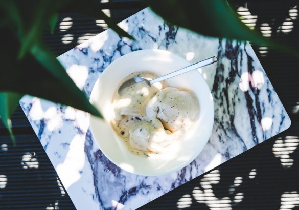 Bananen Eis selber machen ohne Eismaschine ohne Zucker vegan gesund Nicecream Bananen Rezept Eis gefrorene Bananen