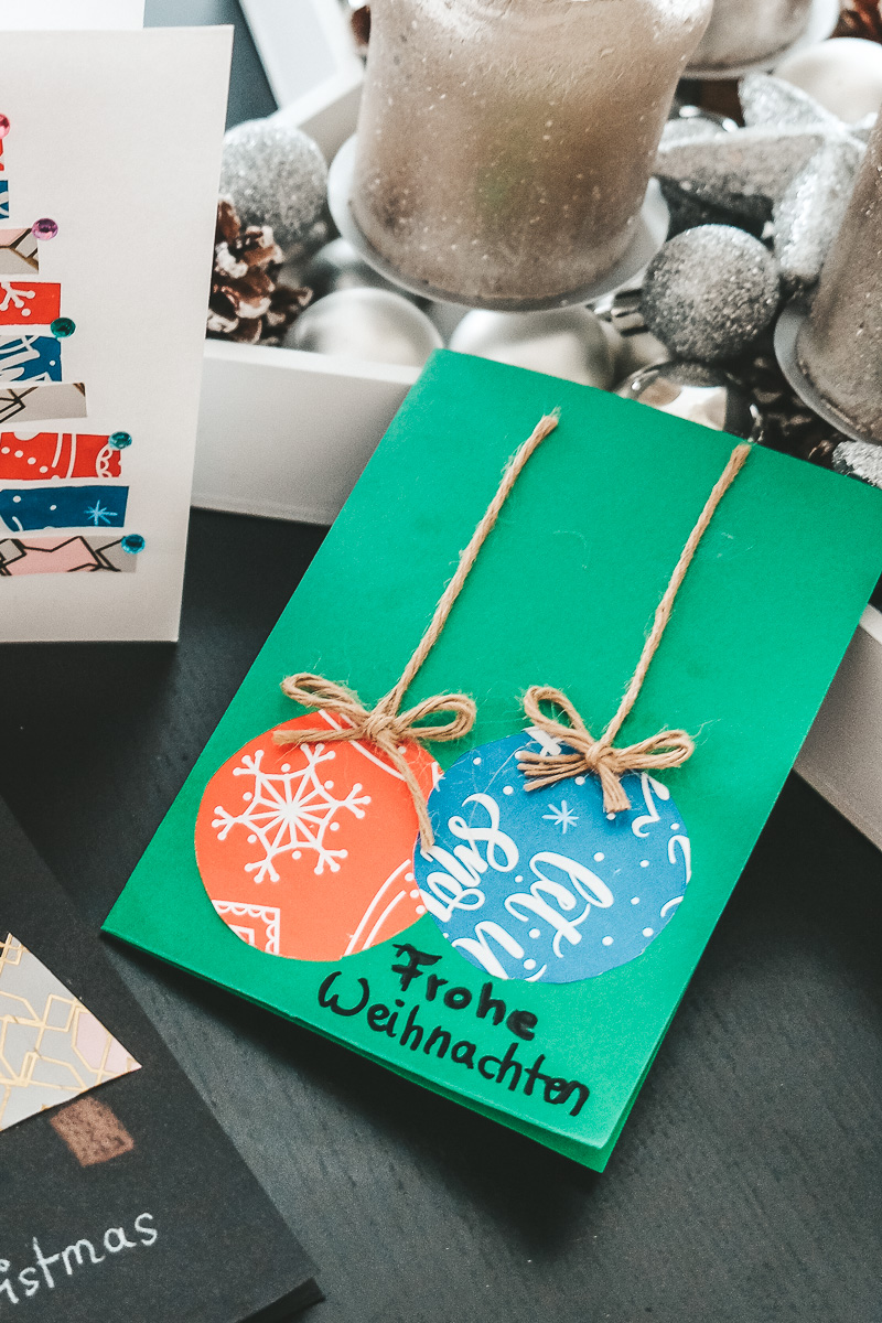 Weihnachtskarten basteln mit Kindern aus Geschenkpapier: 3 Ideen!