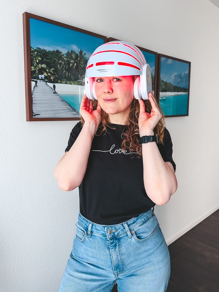 Anwendung des LED Haarwuchshelms